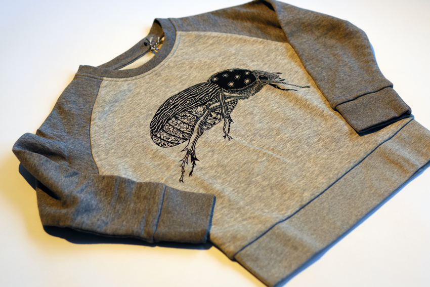 Sweater kids - Heather grey with black Scarab beetle - 3-4yrs (SWC023)