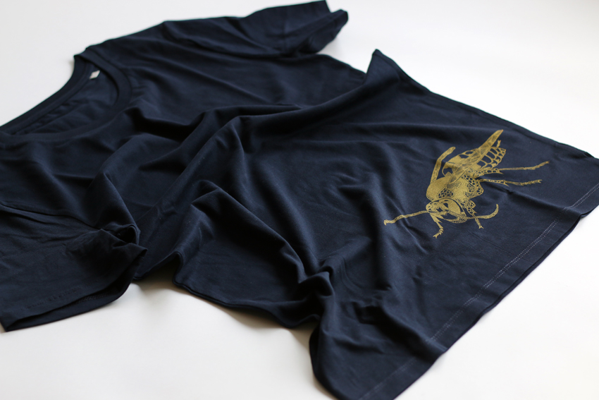 Men - Navy with golden Hornet - S (TS035)