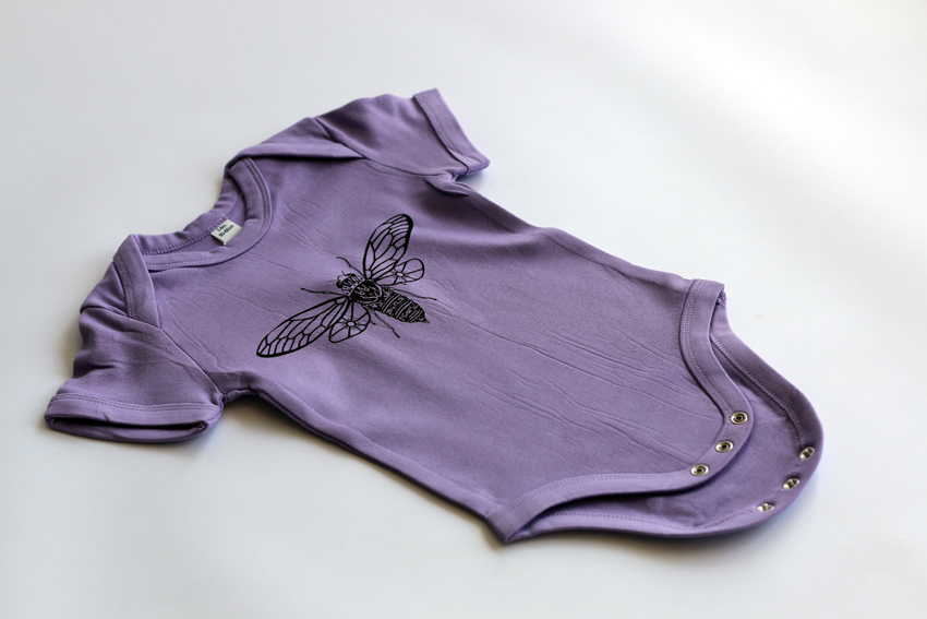 Bodysuit - Lavender with black cicada - 6-12mths (B029)