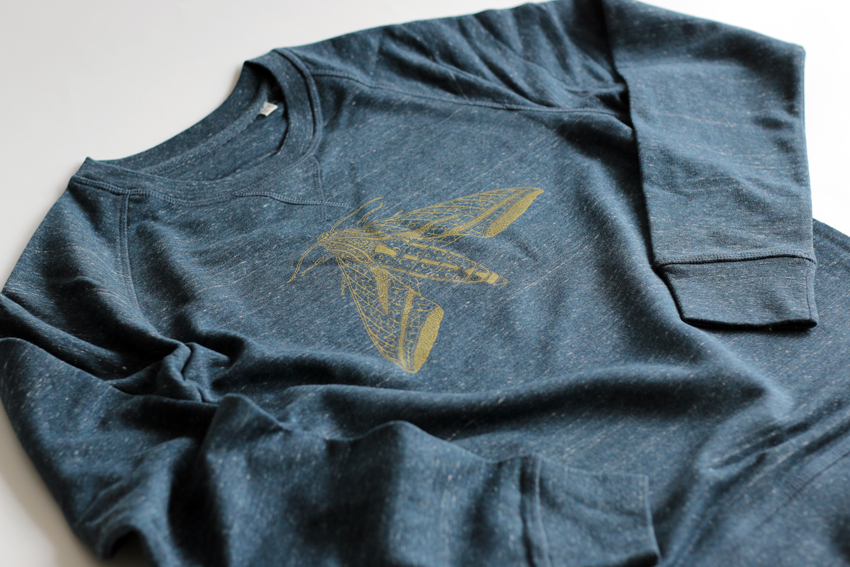 Men/Unisex - Heather blue denim with golden Moth - S (SWA042)