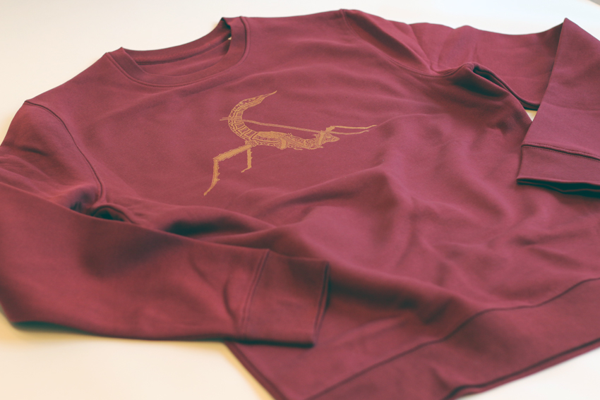 Men/Unisex - Burgundy with golden Jungle nymph - M (SWA065)