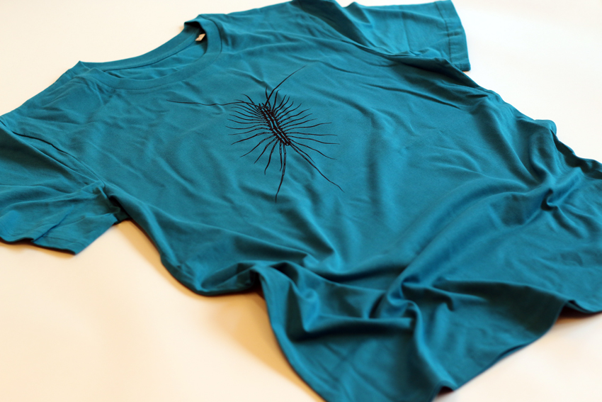 Men - Ocean depth with black House centipede - M (TS096)