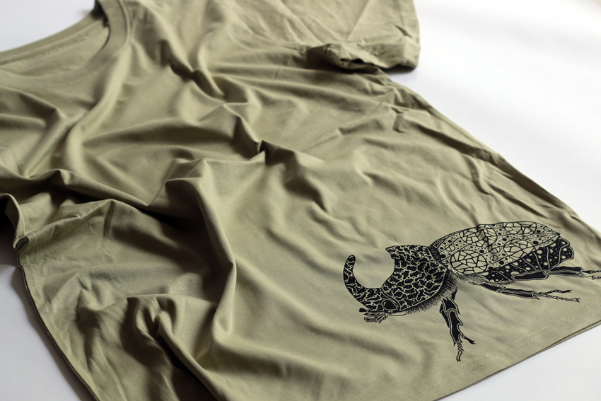 Men - Sage green with black Rhinoceros beetle - L (TS031)