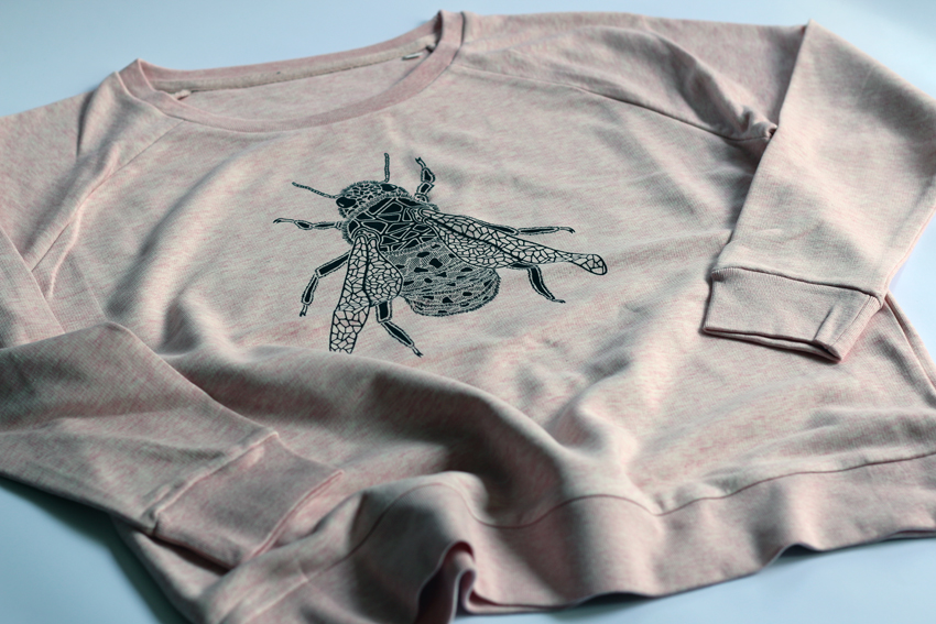 Women - Heather cream pink with black Bee - L (SWA089)